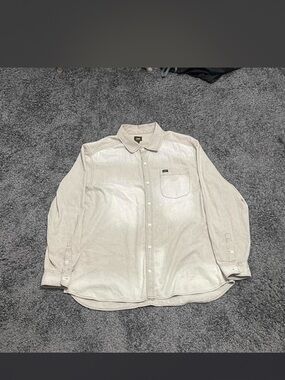Lee Men's Casual Button-Down Shirt in Light Beige